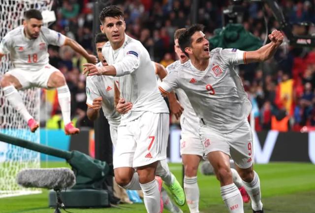 app下载-【观察】半决赛再证真理：没有中锋就是消耗全队