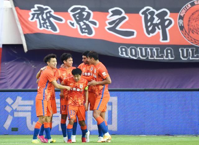 星空体育-闪电战轰炸机一气呵成 泰山胜利来得虎头蛇尾？